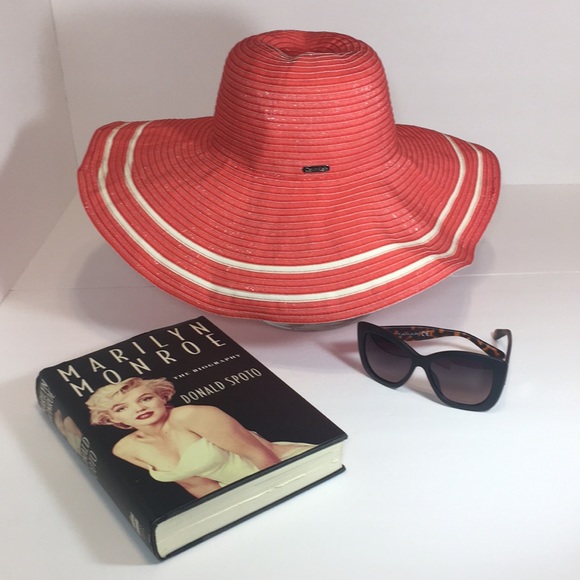 Calvin Klein Accessories - 🧡CALVIN KLEIN🧡CORAL 👒FLOPPY BEACH HAT